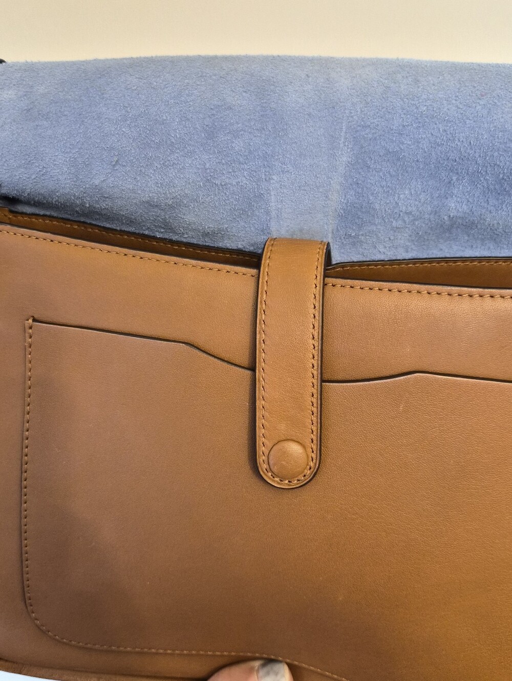 Coach Studded Messenger / Crossbody Bag ๐ค๐ - Picture 10 of 11